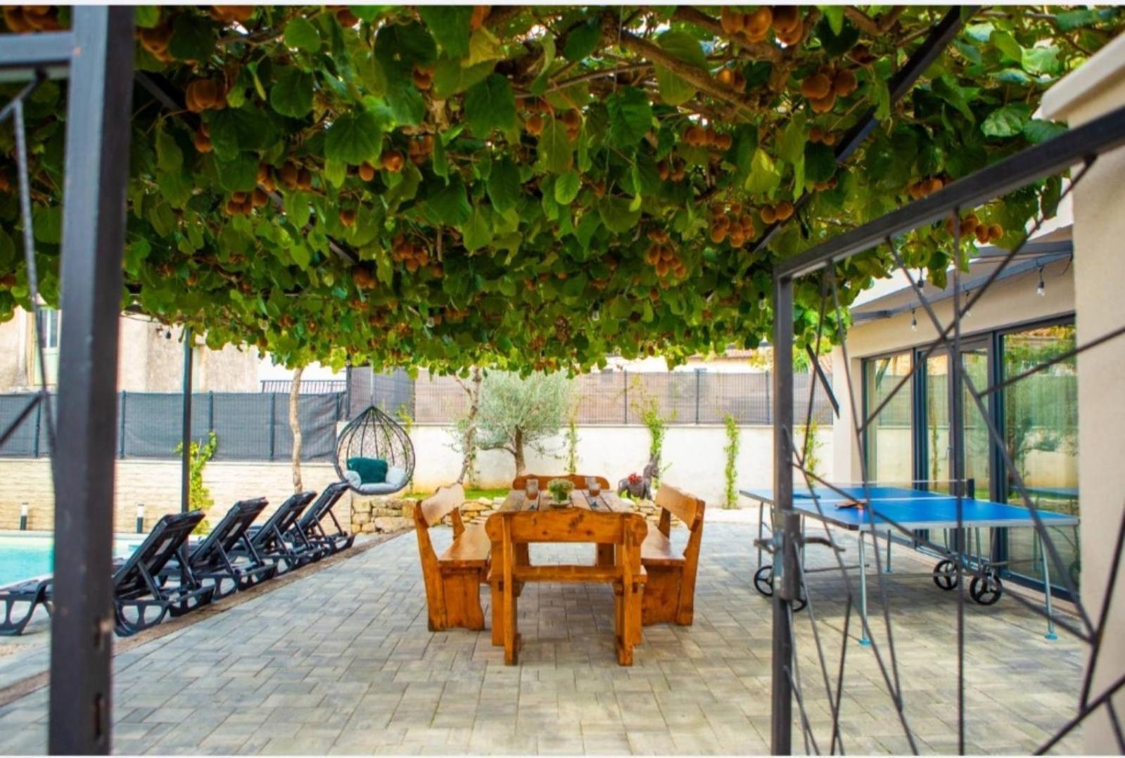 House With Pool Poli Stare Nuoni Villa Zminj ภายนอก รูปภาพ